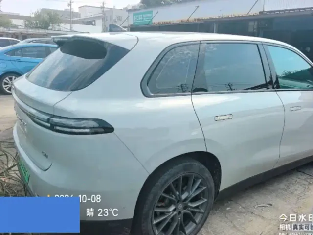 Leapmotor C10 — Фото автомобиля 4
