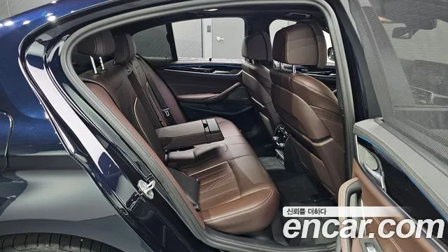 BMW 5-Series 5 серия (G30) — Фото автомобиля 10
