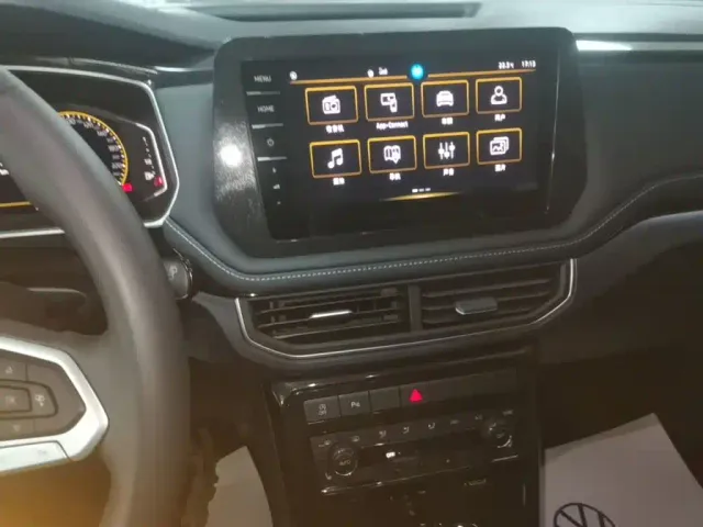 Volkswagen Tharu — Фото автомобиля 12