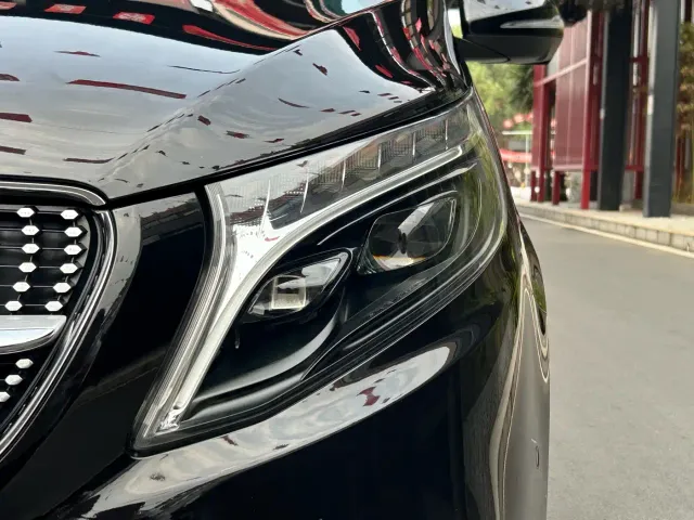 Mercedes-Benz V-Class — Фото автомобиля 22
