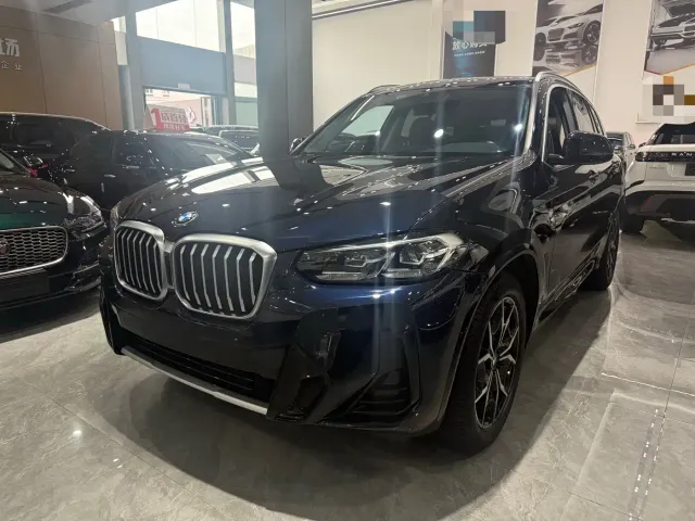 Фотография автомобиля — BMW X3