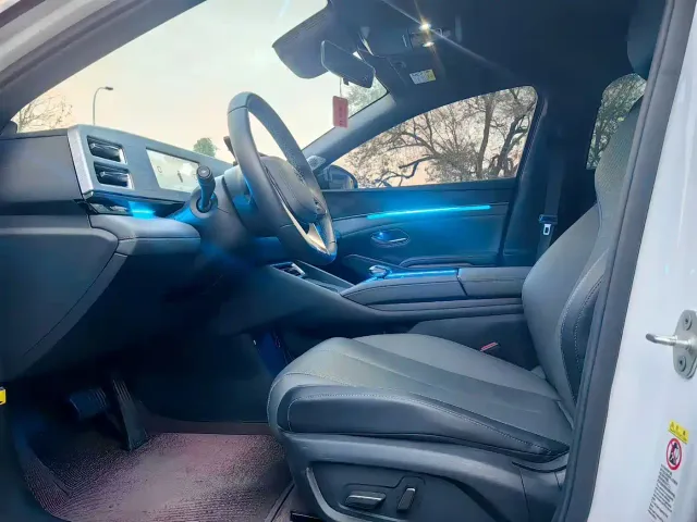 BYD Qin L — Фото автомобиля 7