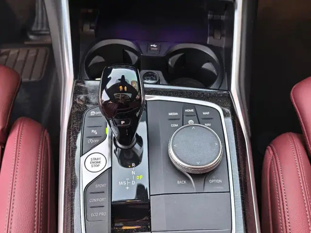 BMW 3 Series — Фото автомобиля 11