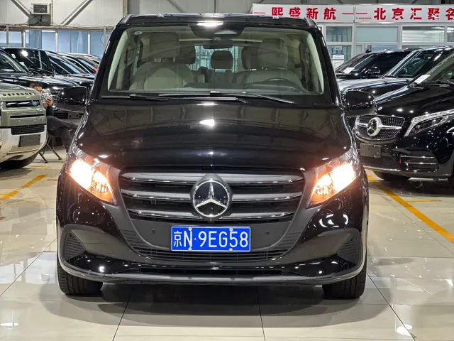 Фотография автомобиля — Mercedes-Benz Vito