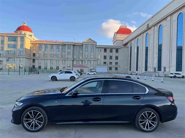 BMW 3 Series — Фото автомобиля 4