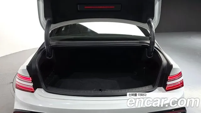 Genesis G80 Бензин 2.5 турбо AWD — Фото автомобиля 29