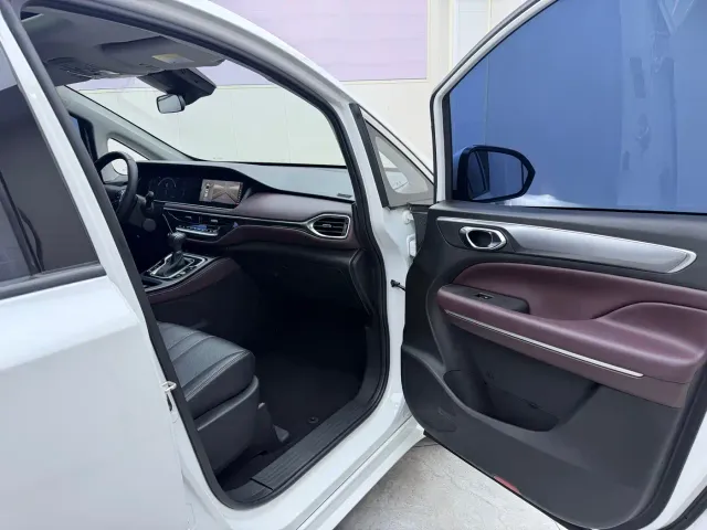 GAC Trumpchi M6 — Фото автомобиля 21