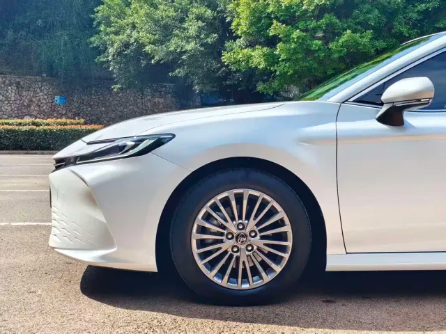 Toyota Camry — Фото автомобиля 11