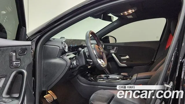 Mercedes-Benz A-Class — Фото автомобиля 10