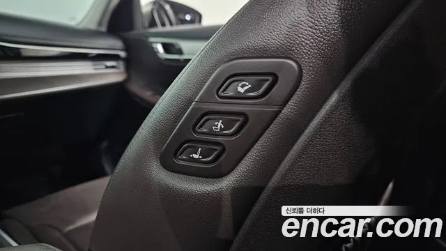 Hyundai Grandeur New — Фото автомобиля 22