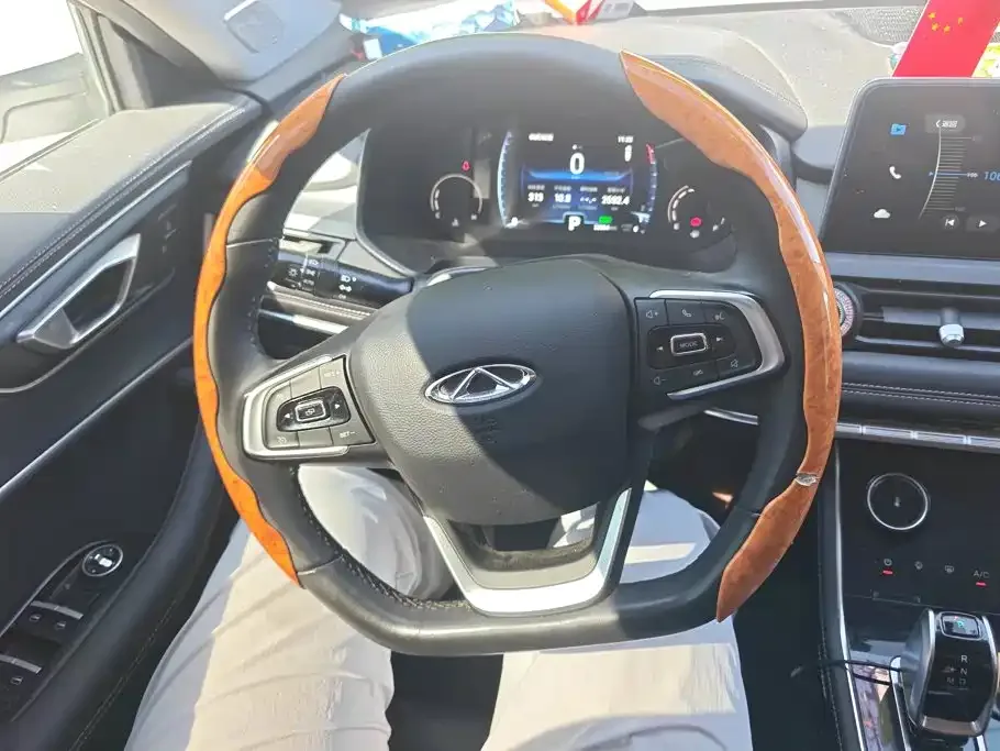 Chery Tiggo 8 2024 1.5TCI Auto Zhiyuan Edition 5-seater — Фото автомобиля 15
