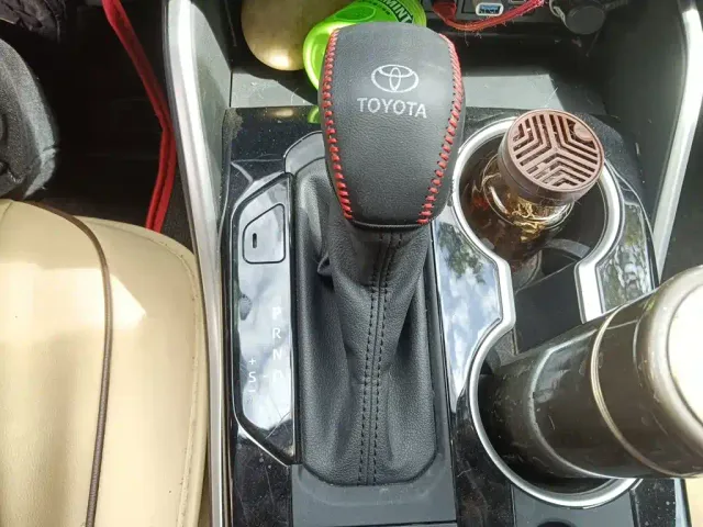 Toyota Highlander — Фото автомобиля 6