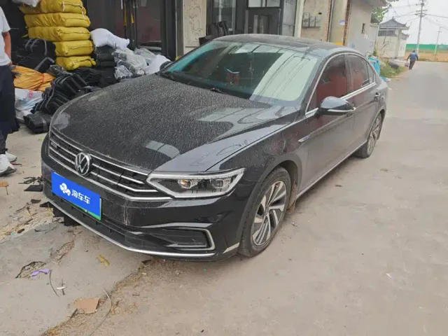 Фотография автомобиля — Volkswagen Magotan