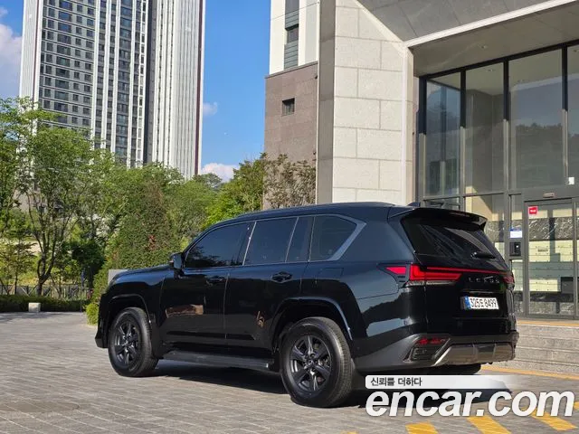 Lexus LX — Фото автомобиля 4