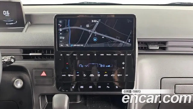 Hyundai Staria Staria L3.5 Tourer 11 мест — Фото автомобиля 12