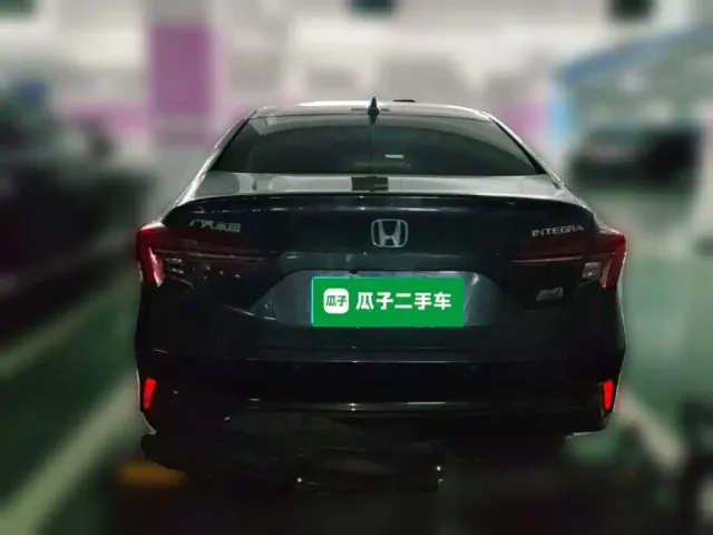 Honda Integra — Фото автомобиля 3