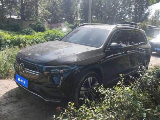 Фотография автомобиля — Mercedes-Benz EQB