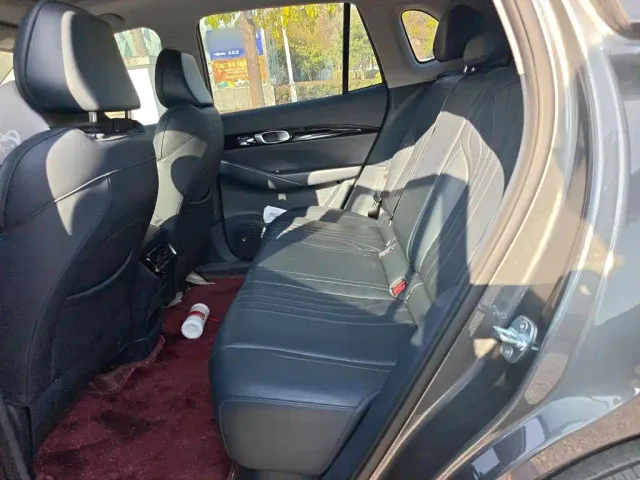 Geely Galaxy E5 — Фото автомобиля 12