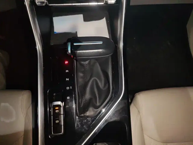 Wuling Asta — Фото автомобиля 6