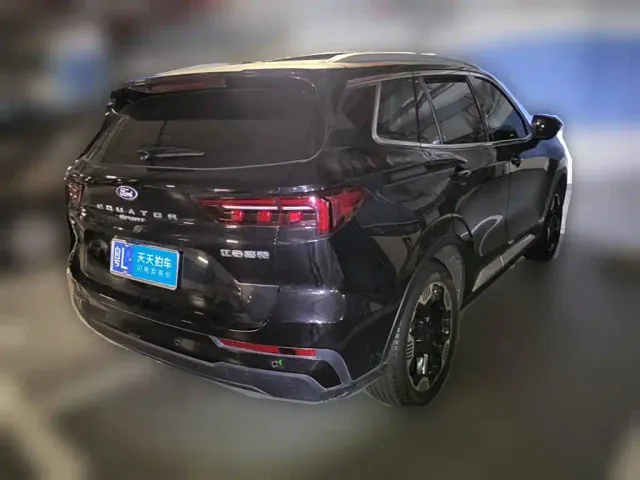 Ford Lingrui — Фото автомобиля 2