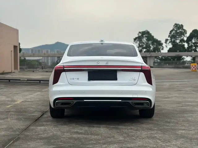 Hongqi H5 — Фото автомобиля 8