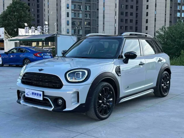 Фотография автомобиля — MINI Countryman