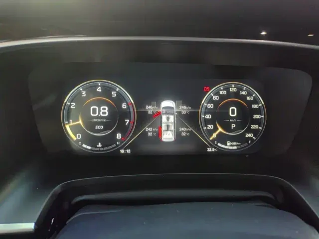 GAC Trumpchi M8 — Фото автомобиля 12