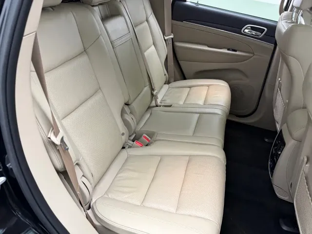 Jeep Grand Cherokee — Фото автомобиля 26