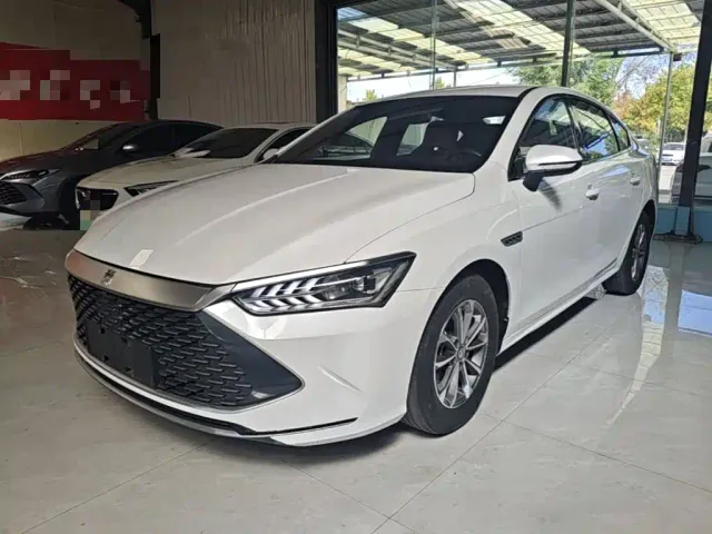 Фотография автомобиля — BYD Qin PLUS