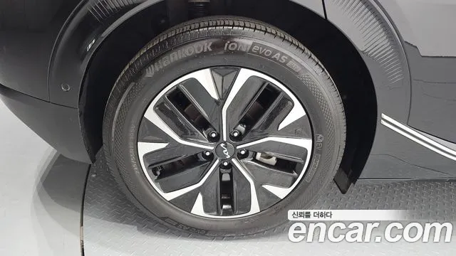 Kia EV6 — Фото автомобиля 5