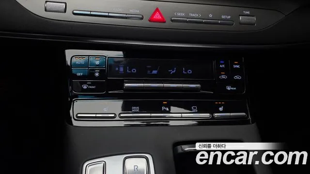 Hyundai Grandeur Новый Grandeur IG 3.0 LPi (Для проката) — Фото автомобиля 17