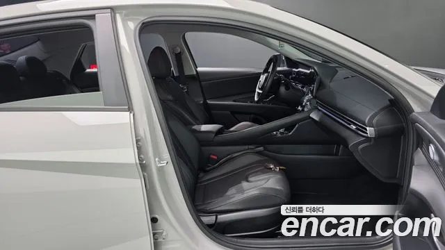 Hyundai Avante CN7 — Фото автомобиля 25