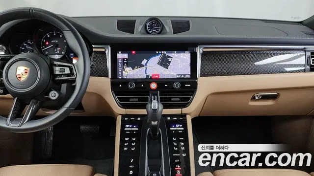 Porsche Macan — Фото автомобиля 14