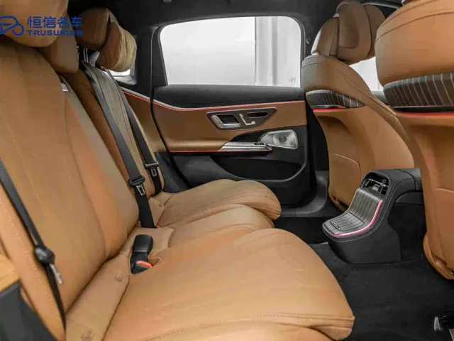 Mercedes-Benz E-Class — Фото автомобиля 16
