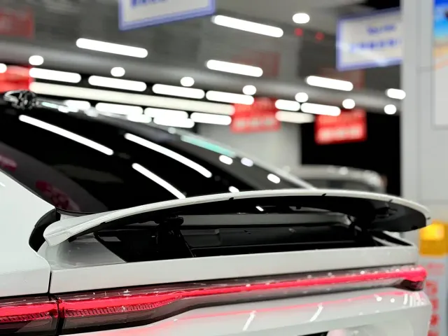 Nio EC6 — Фото автомобиля 16