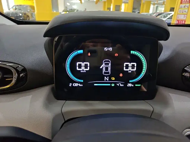 Leapmotor T03 — Фото автомобиля 10