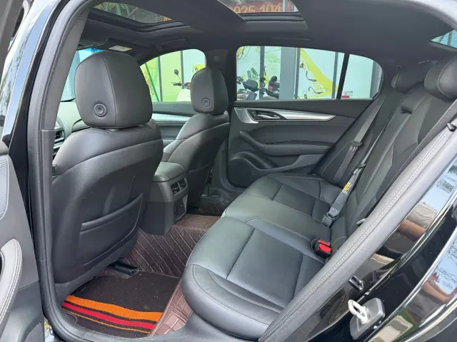 Cadillac CT5 — Фото автомобиля 5
