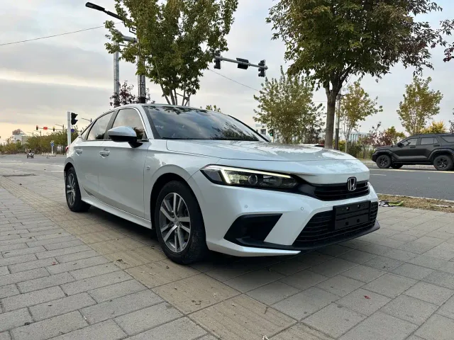Honda Civic — Фото автомобиля 2