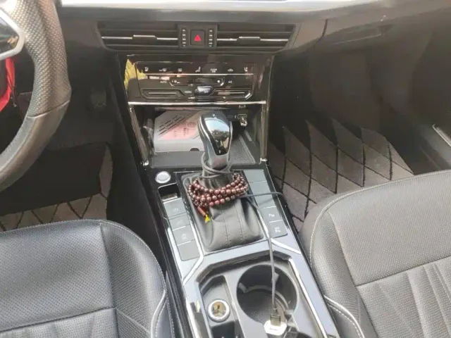 Volkswagen Passat — Фото автомобиля 15