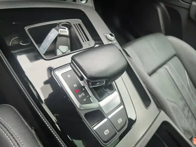 Audi Q5L — Фото автомобиля 13