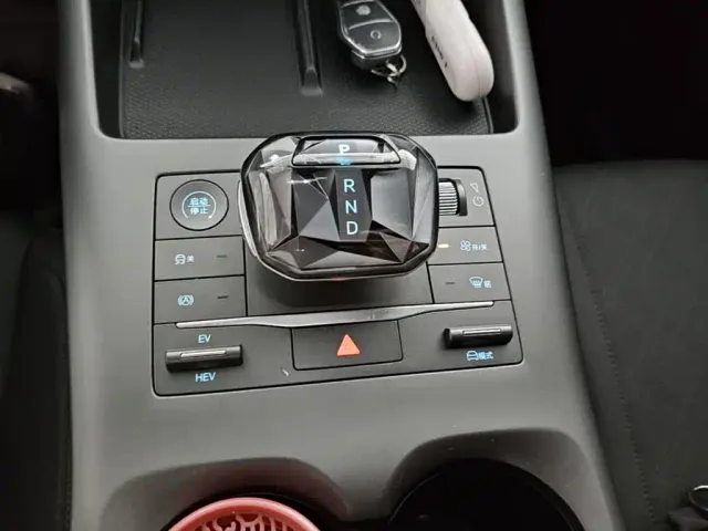 BYD Qin PLUS — Фото автомобиля 13