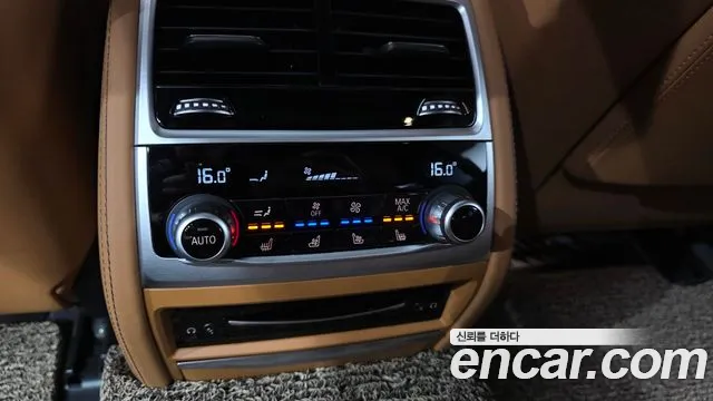 BMW 7 Series — Фото автомобиля 29