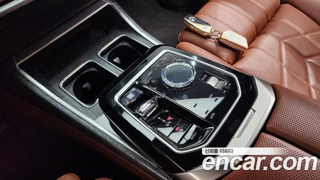 BMW 7-Series 7 серия (G70) — Фото автомобиля 9