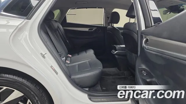 Hyundai Grandeur (New) Hybrid — Фото автомобиля 17