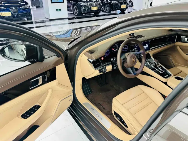 Porsche Panamera — Фото автомобиля 7