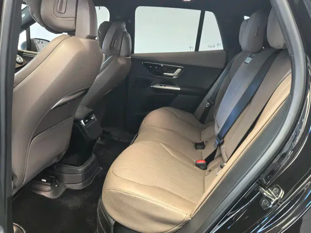 Mercedes-Benz EQE SUV — Фото автомобиля 14