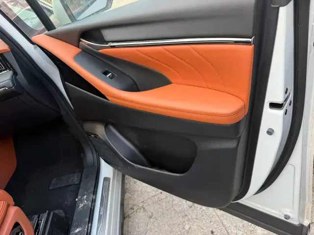 GAC Trumpchi E9 — Фото автомобиля 23