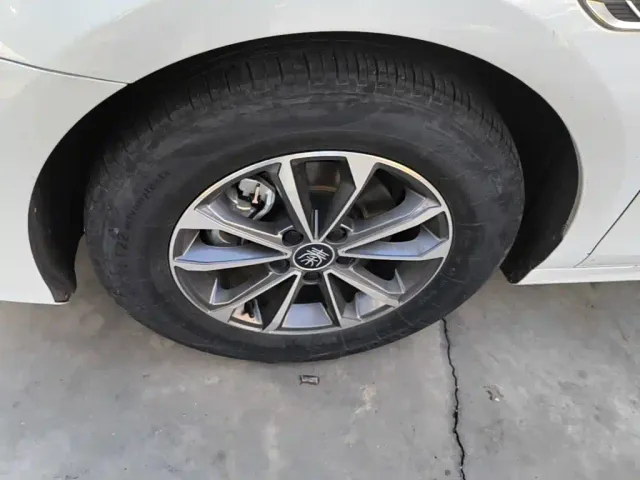 BYD Qin PLUS — Фото автомобиля 22