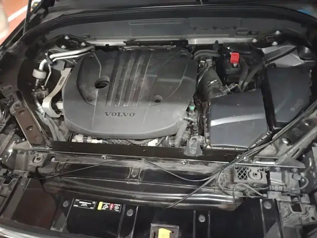 Volvo XC60 — Фото автомобиля 19