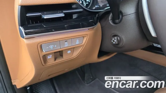 Genesis G80 Бензин 2.5 турбо 2WD — Фото автомобиля 27
